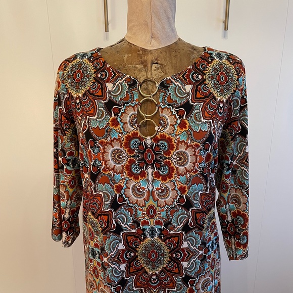 Women’s Plus Size Popover Knit Swing Dress with neckline detail - Picture 2 of 4